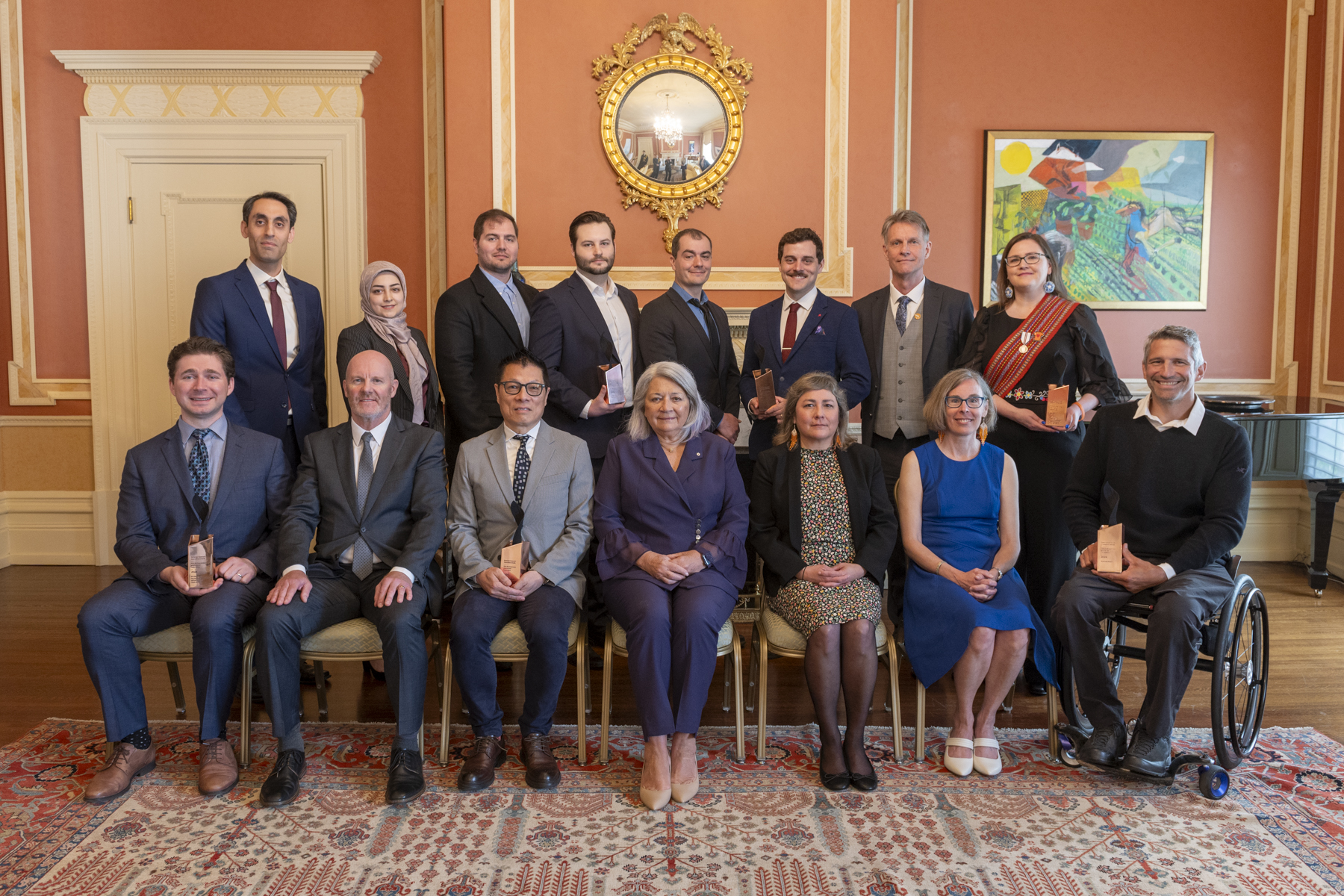 mardi 14 mai 2024 salle de bal de Rideau Hal OTTAWA (Ontario) — Son Excellence la très honorable Mary Simon, gouverneure générale du Canada, a rendu hommage aux contributions exceptionnelles des innovateurs visionnaires du Canada lors de la remise des Prix du Gouverneur général pour l’innovation, à Rideau Hall.